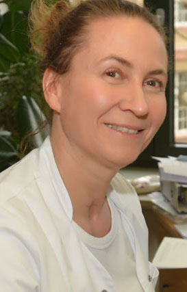 Dr. Ina Riedel